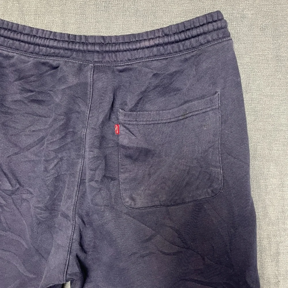 Levi's Sweat Shorts Mens Medium Navy Blue Logo Fleece Lined Flat Front Mid Rise